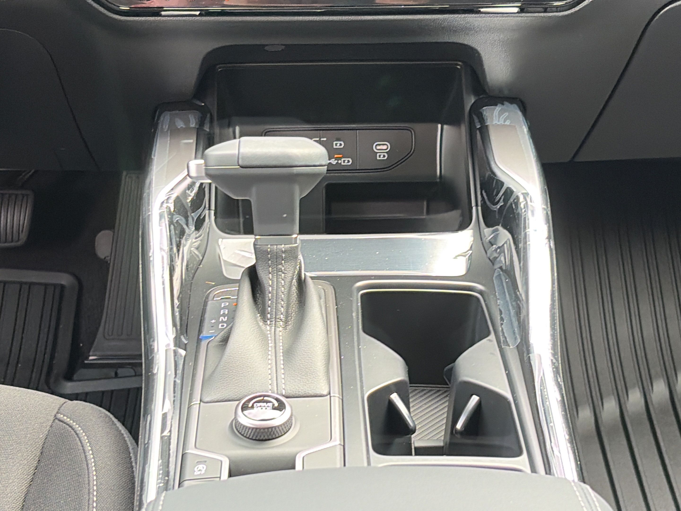 New 2026 Kia Sorento LX FWD image 17