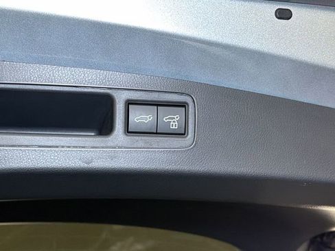 Used 2024 Lexus RX 500h F Sport image 15