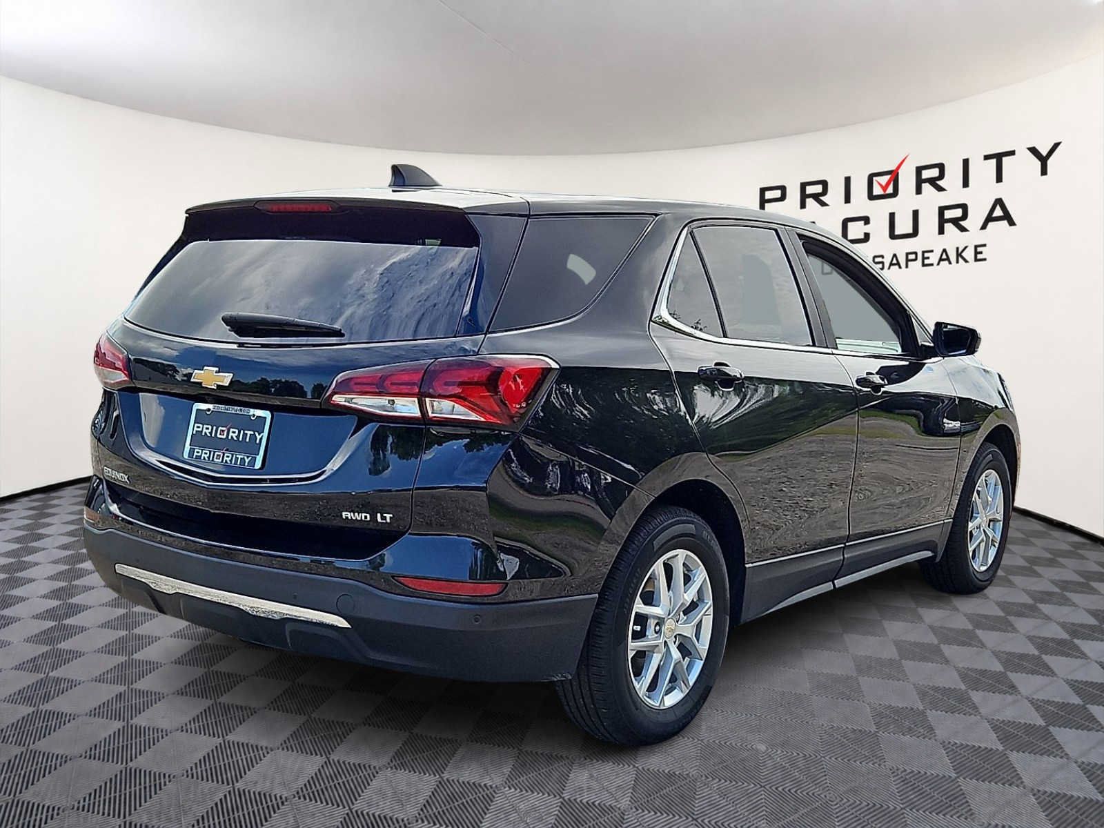 Used 2024 Chevrolet Equinox LT AWD/4WD image 4