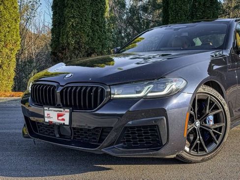 Used 2023 BMW 540i xDrive w/ M Sport Package AWD/4WD image 2
