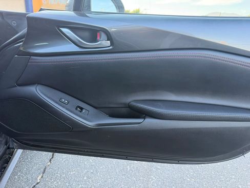 Used 2017 MAZDA MX-5 Miata RF Grand Touring RWD image 13