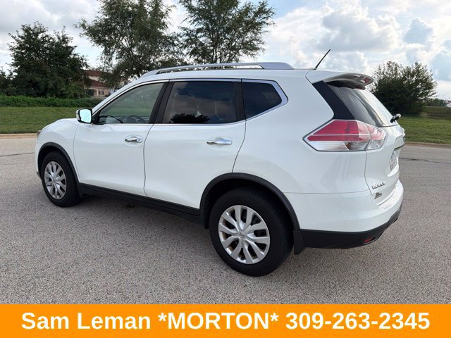 Used 2016 Nissan Rogue S w/ Appearance Package FWD image 2