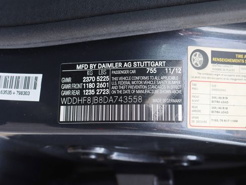 Used 2013 Mercedes-Benz E 350 4MATIC Sedan image 39