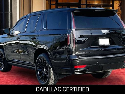 Certified 2023 Cadillac Escalade Sport w/ LPO, ONYX Package AWD/4WD image 4