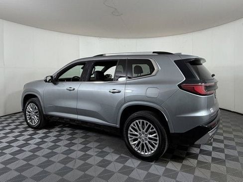 Used 2025 GMC Acadia Denali image 3