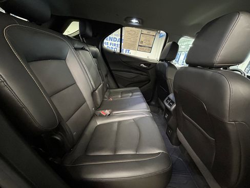 Used 2020 Chevrolet Equinox Premier w/ Premier Redline Edition image 17