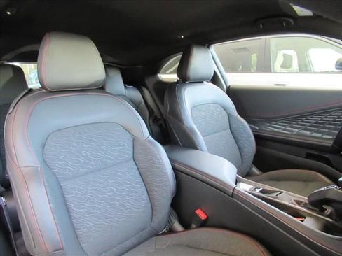 Used 2025 Dodge Charger R/T w/ Quick Order Package 25M R/T image 9