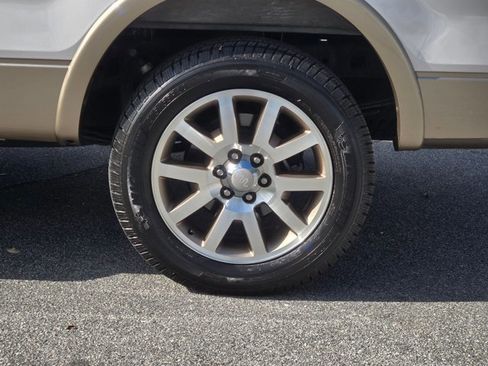 Used 2014 Ford F150 King Ranch w/ King Ranch Luxury Package image 24