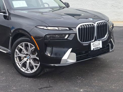 Used 2025 BMW X7 xDrive40i image 2
