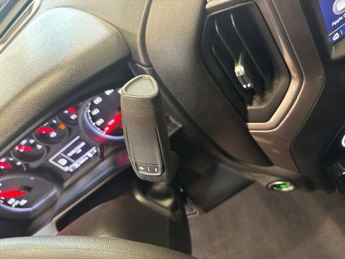Used 2022 Chevrolet Silverado 1500 Custom AWD/4WD image 17