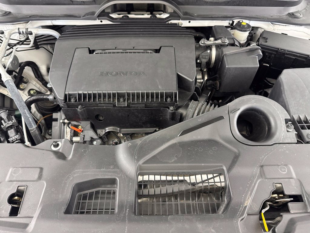 Certified 2025 Honda Pilot Touring image 28