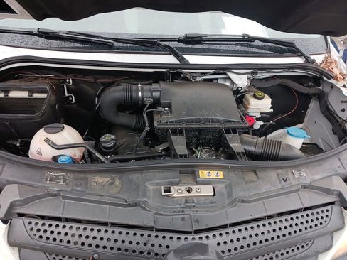 Used 2018 Mercedes-Benz Sprinter 2500 image 4