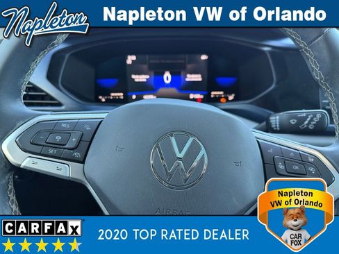 Used 2022 Volkswagen Taos SE image 23