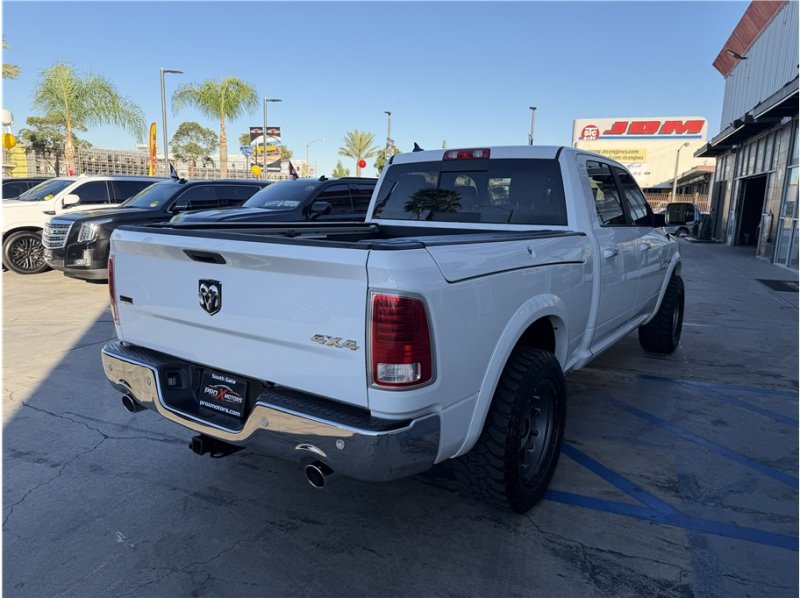Used 2018 RAM 1500 Laramie w/ Convenience Group AWD/4WD image 59