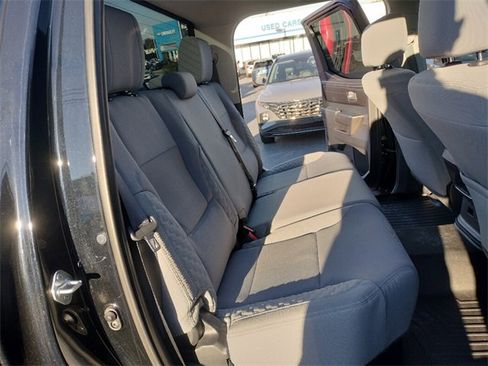 Used 2022 Toyota Tundra SR5 image 18