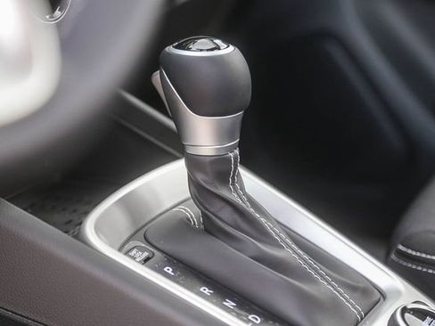 New 2026 Hyundai Venue SEL image 26