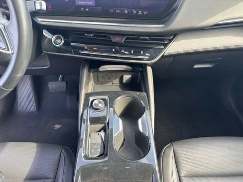 Used 2024 Buick Envision Preferred AWD/4WD image 12