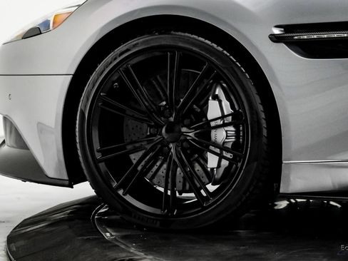 Used 2014 Aston Martin Vanquish Coupe image 55
