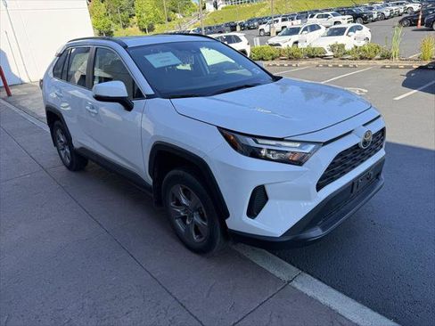 Certified 2023 Toyota RAV4 XLE w/ XLE Grade Weather Package AWD/4WD image 9