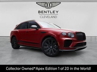 Used 2025 Bentley Bentayga AWD/4WD video 1