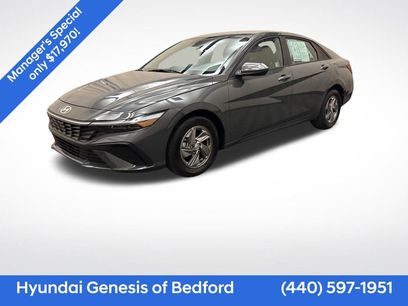 Certified 2025 Hyundai Elantra SE