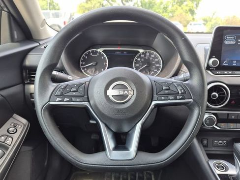 Used 2024 Nissan Sentra SV FWD image 15