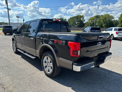 Used 2018 Ford F150 Lariat w/ Equipment Group 502A Luxury AWD/4WD image 3