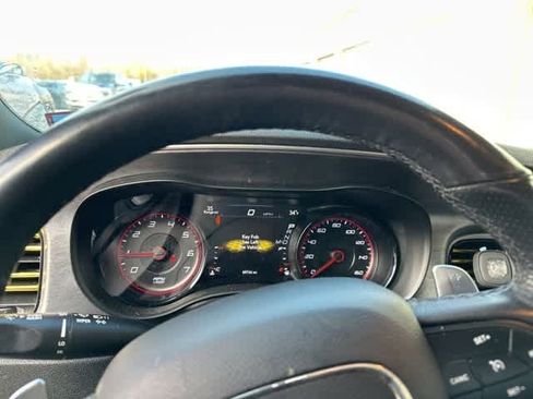 Used 2018 Dodge Charger R/T image 13