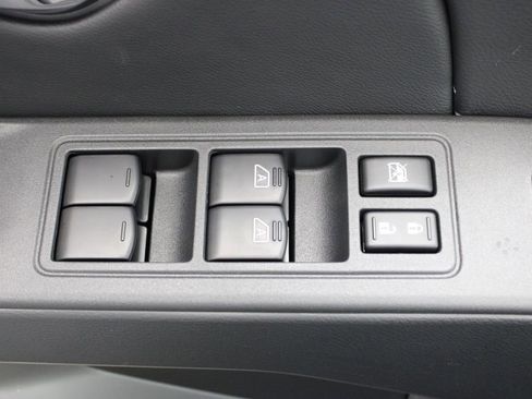 New 2026 Nissan Frontier SV w/ SV Convenience Package RWD image 16