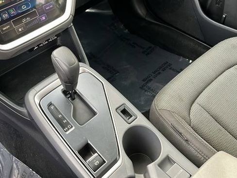 Used 2024 Subaru Crosstrek 2.0i Premium w/ Popular Package #4 image 13