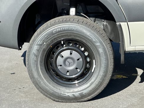 New 2026 Mercedes-Benz Sprinter 2500 image 25
