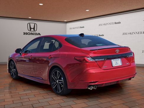 Used 2025 Toyota Camry XSE FWD image 12
