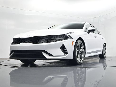 Certified 2022 Kia K5 LXS AWD/4WD image 38