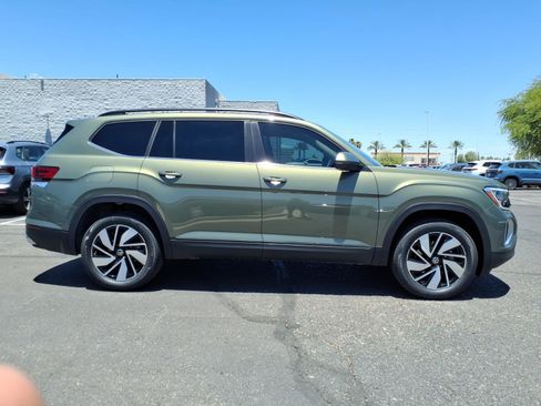 New 2026 Volkswagen Atlas SE FWD image 8
