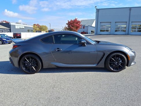 Certified 2024 Toyota GR86 Premium image 8