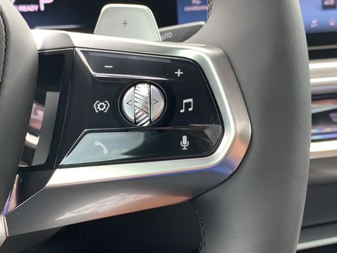 New 2025 BMW 750e xDrive image 22