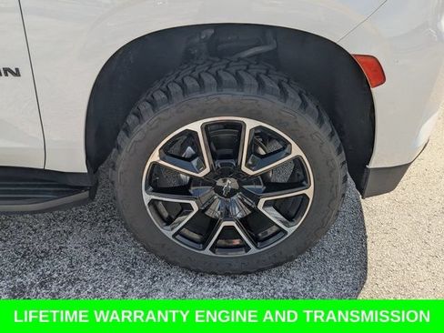 Used 2022 Chevrolet Suburban RST w/ Sport Performance Package RWD image 10
