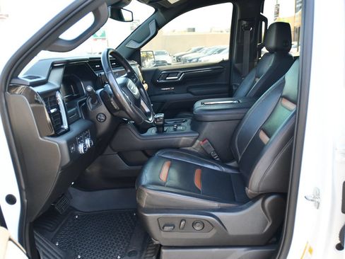 Used 2022 GMC Sierra 1500 AT4 w/ AT4 Premium Package AWD/4WD image 15
