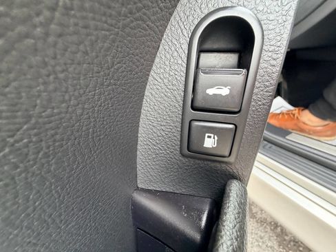 Used 2012 Hyundai Genesis 3.8 w/ Premium Pkg image 28