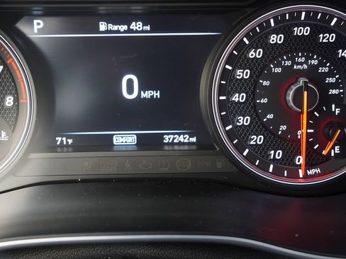 Used 2020 Genesis G70 3.3T AWD/4WD image 8