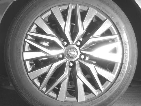 Used 2025 Nissan Altima 2.5 SV image 12