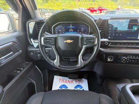 Certified 2023 Chevrolet Silverado 1500 LT AWD/4WD image 13