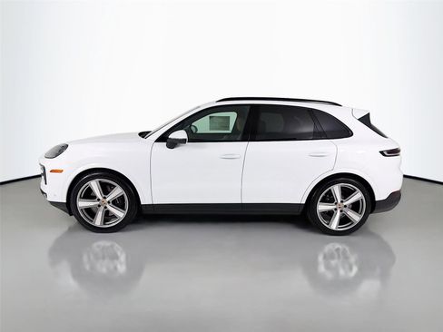 New 2026 Porsche Cayenne image 2