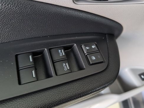 Used 2018 Honda Pilot Elite image 10