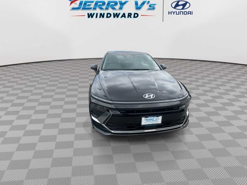 New 2025 Hyundai Sonata SEL image 3