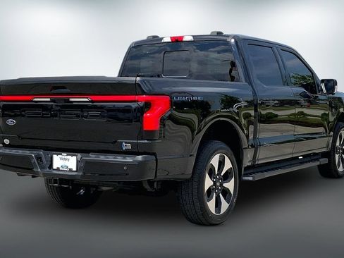Used 2023 Ford F150 Lightning Platinum AWD/4WD image 13
