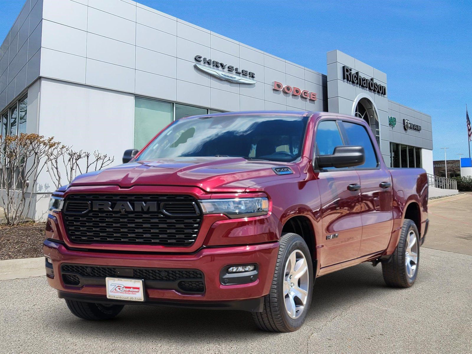 Used 2025 RAM 1500 Tradesman AWD/4WD image 2