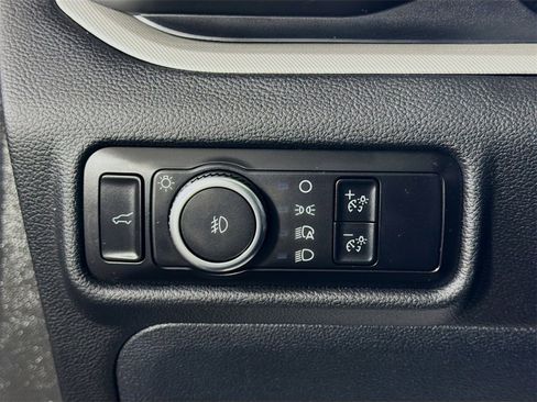 Used 2023 Ford Explorer XLT w/ Equipment Group 202A image 11