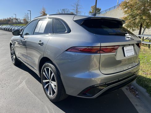 Certified 2025 Jaguar F-PACE R-Dynamic S image 5
