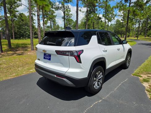 New 2027 Chevrolet Equinox LT w/ Safety and Technology Package FWD image 6